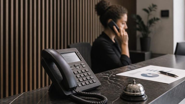 AnswerConnect AI Market Strategy Report - Virtual Receptionist Services