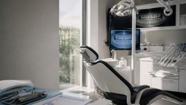 Gentle Dental AI Market Strategy Report - Emergency Dentists