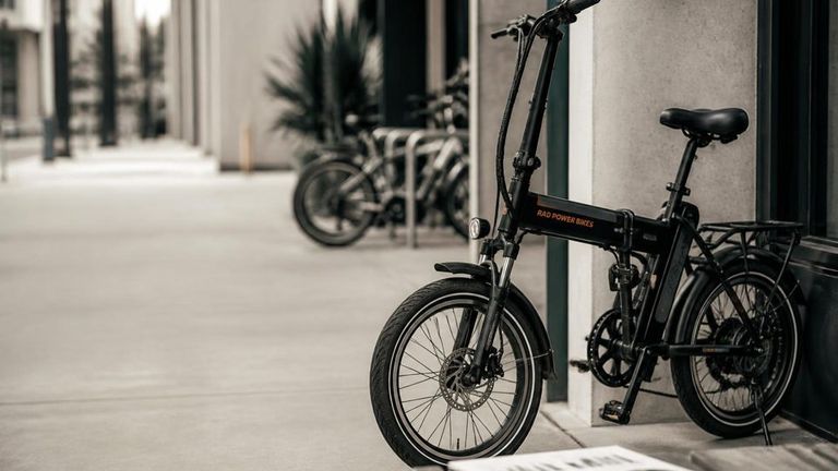 Rad Power Bikes AI Market Strategy Report - Folding and Compact Electric Bikes
