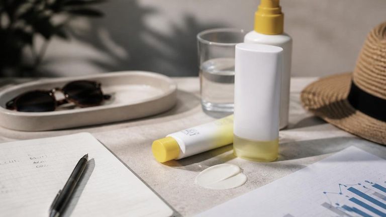 Supergoop AI Market Strategy Report - Sunscreen Brands
