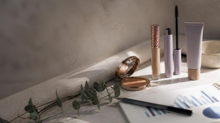 Tarte Cosmetics AI Market Strategy Report - Clean Makeup Brands