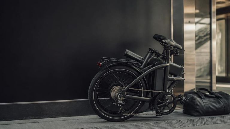 Velotric AI Market Strategy Report - Folding & Compact Electric Bikes
